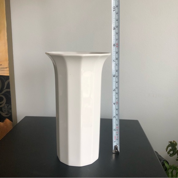 Rosenthal Classic White Vase🎬 - Picture 6 of 9